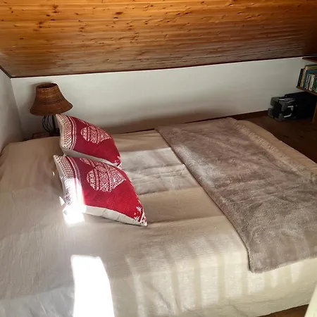 Petite Grange Cosy Avec Poele A Bois Et Jardin Cloture